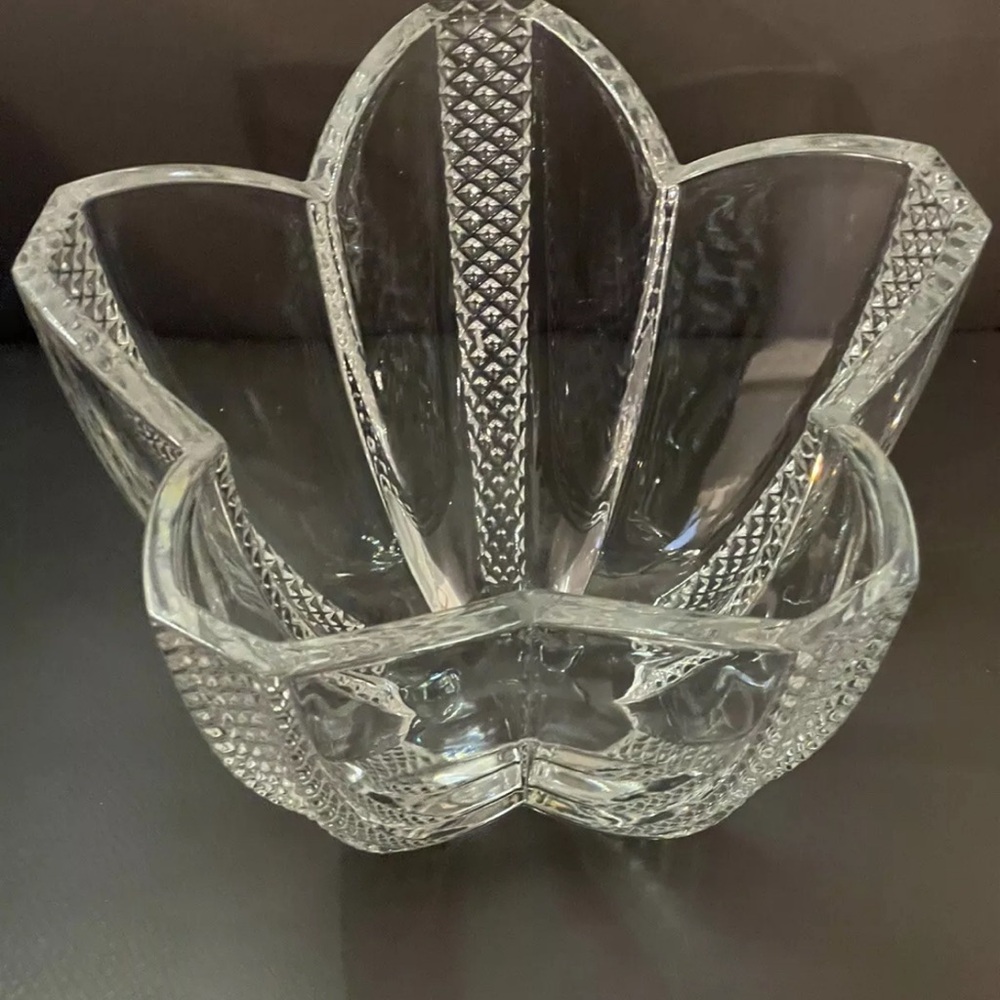 MIKASA NOB HILL LARGE CRYSTAL BOWL nwob